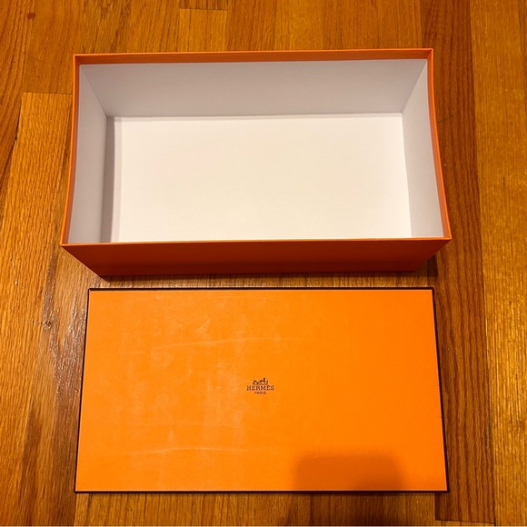 Hermes Gift Box - Picture 3 of 10